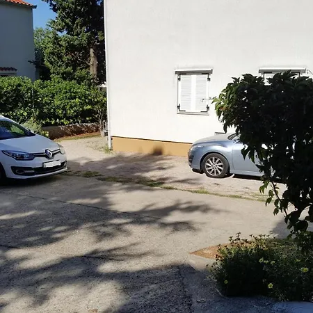 Apartman With Parking Space Punat, Krk - 14111